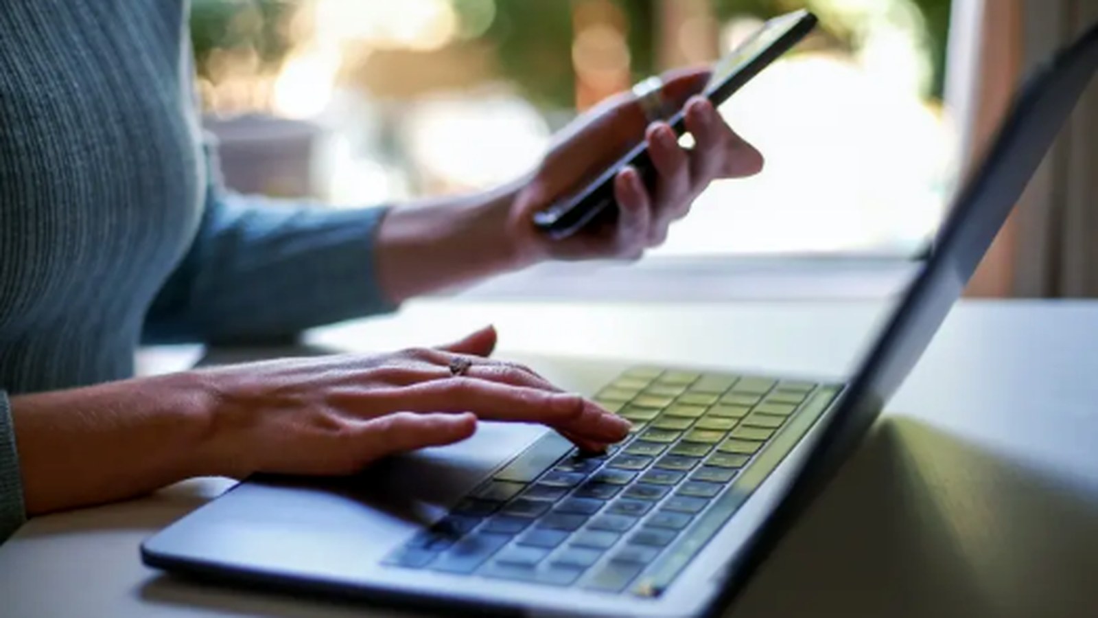 Rà soát hợp đồng thương mại trước khi ký: lá chắn pháp lý cho doanh nghiệp